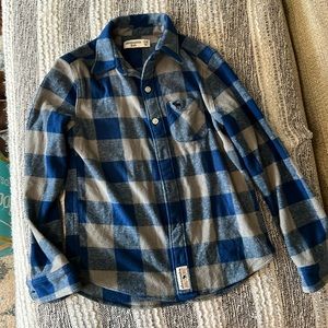 Super soft Abercrombie Kids flannel shirt.